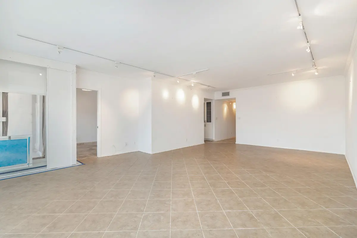 Entrance to kitchen at 525 S Flagler Drive 9b, West Palm Beach