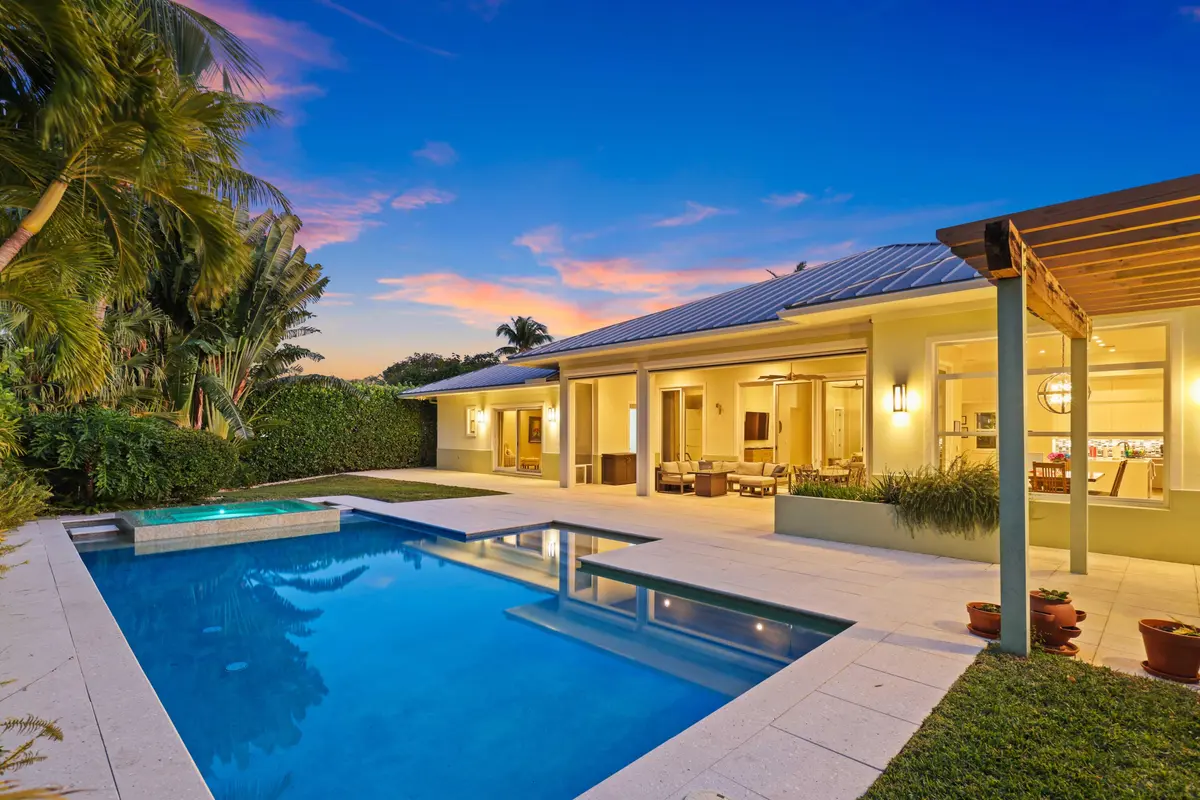 Twlight at 701 NW 7th Street, Delray Beach