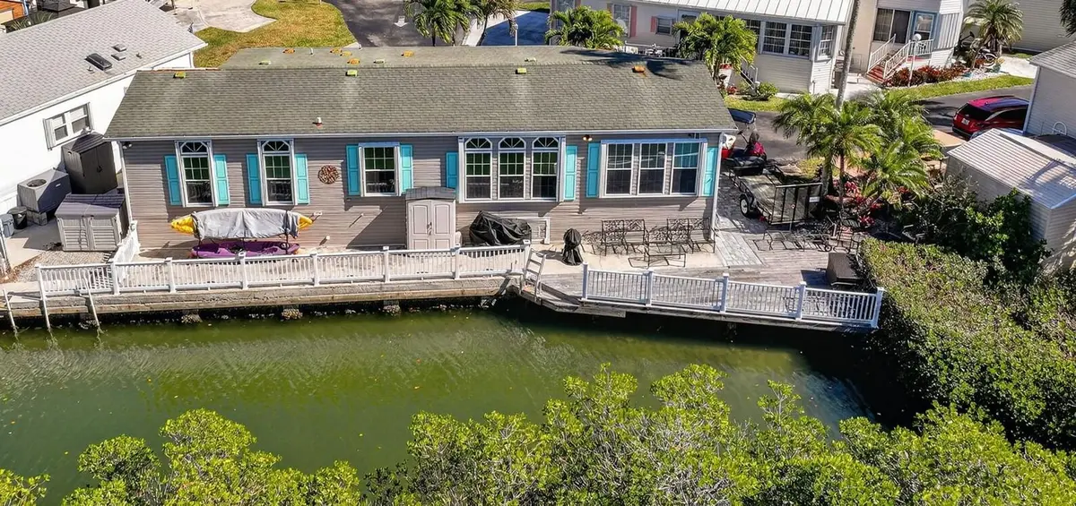 Coastal glamour meets boaters paradise at 5367 Montego Circle, Hutchinson Island
