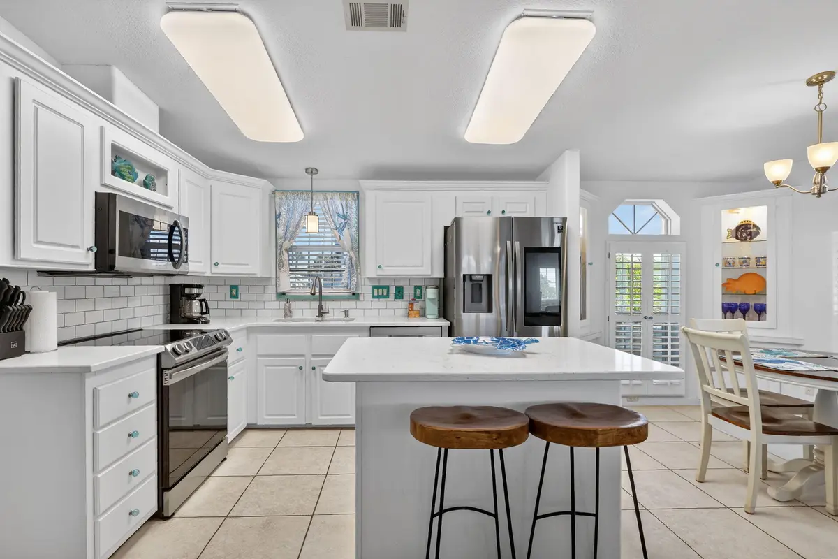 18-web-or-mls-5P1A0197 at 5367 Montego Circle, Hutchinson Island