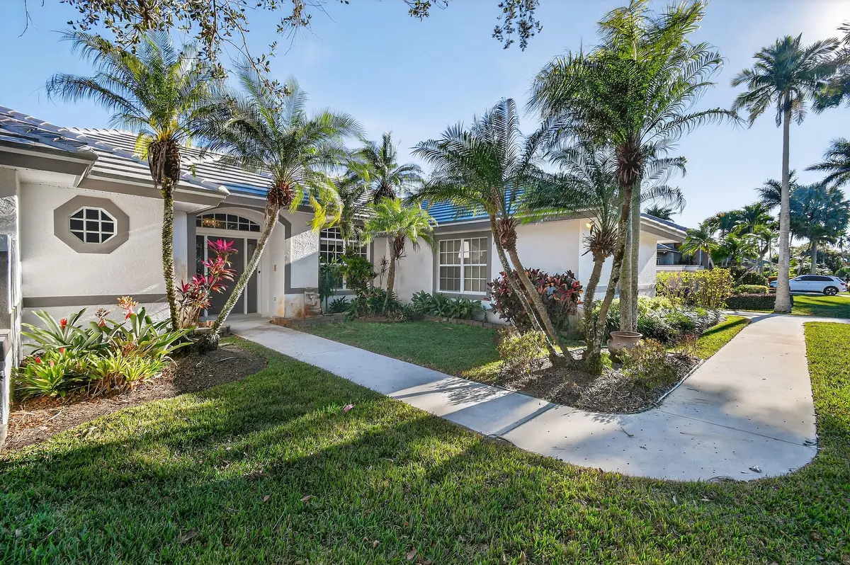 5358SESerenoaTerrace(8) at 5358 SE Serenoa Terrace, Hobe Sound