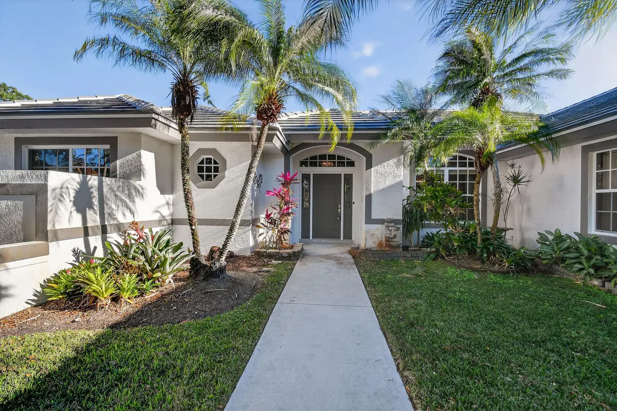 5358SESerenoaTerrace(10) at 5358 SE Serenoa Terrace, Hobe Sound