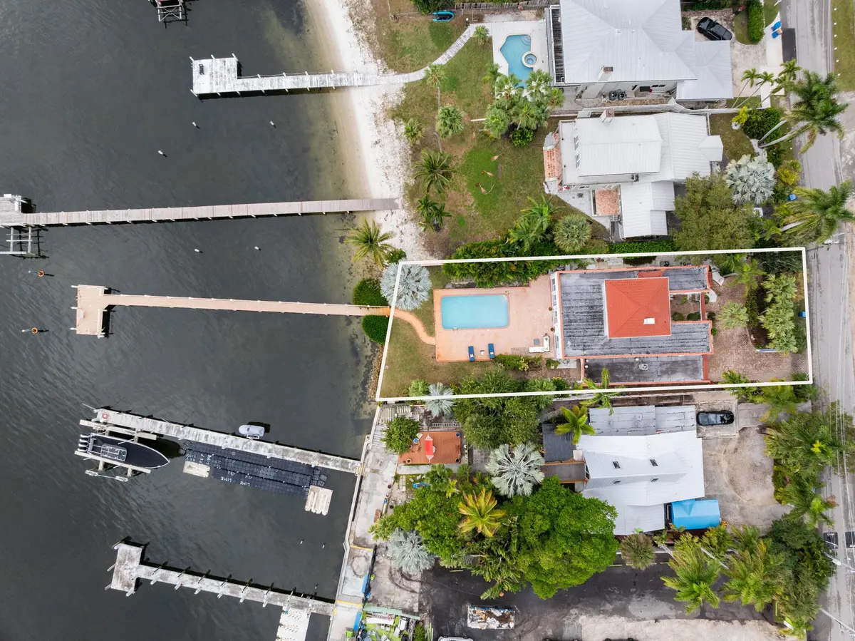 dji_20260122225358_0800_d.1 at 114 S Lake Drive, Lantana