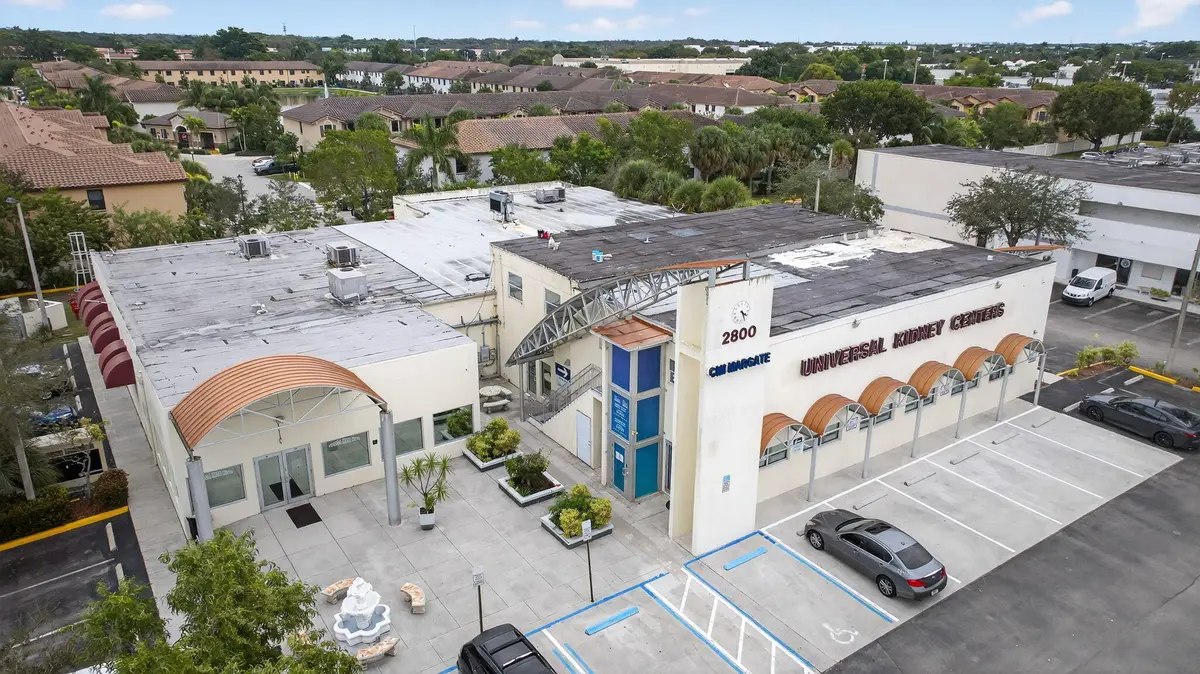 66-web-or-mls-2800--3 at 2800 N State 7 Road, Margate