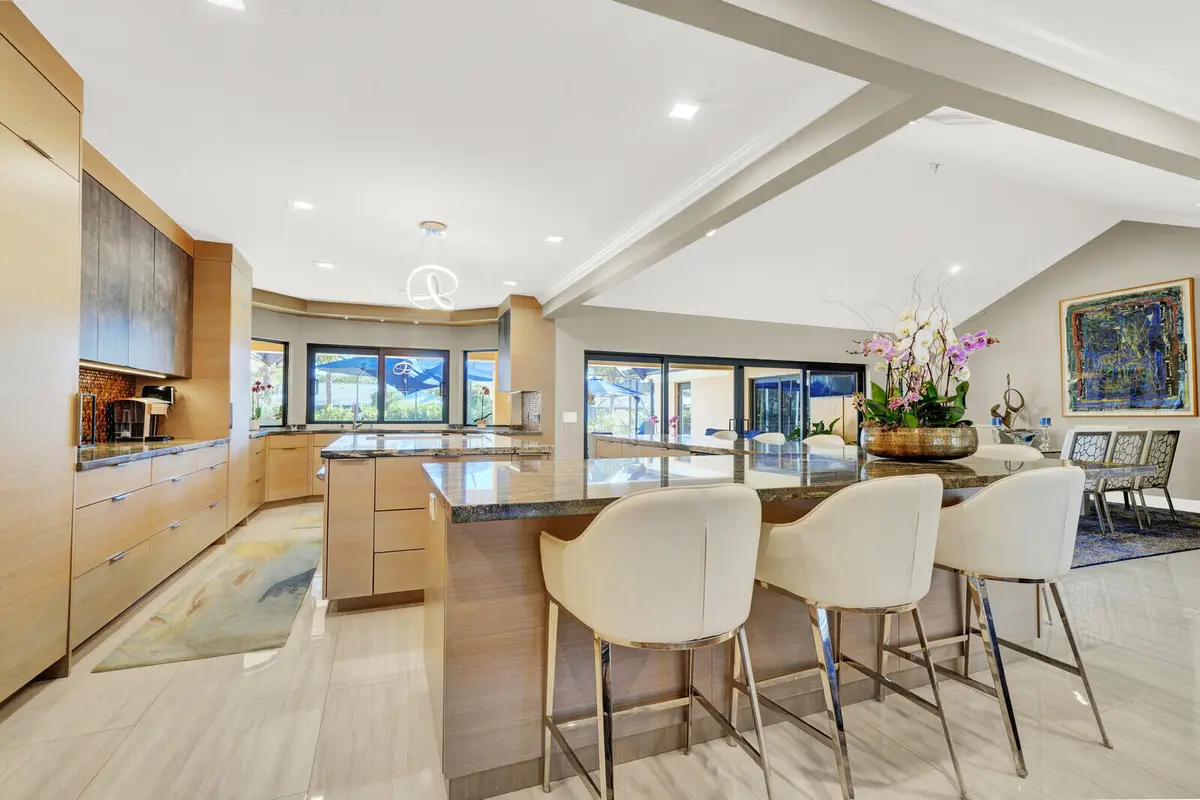 Custom Kitchen at 513 N Country Club Drive, Atlantis