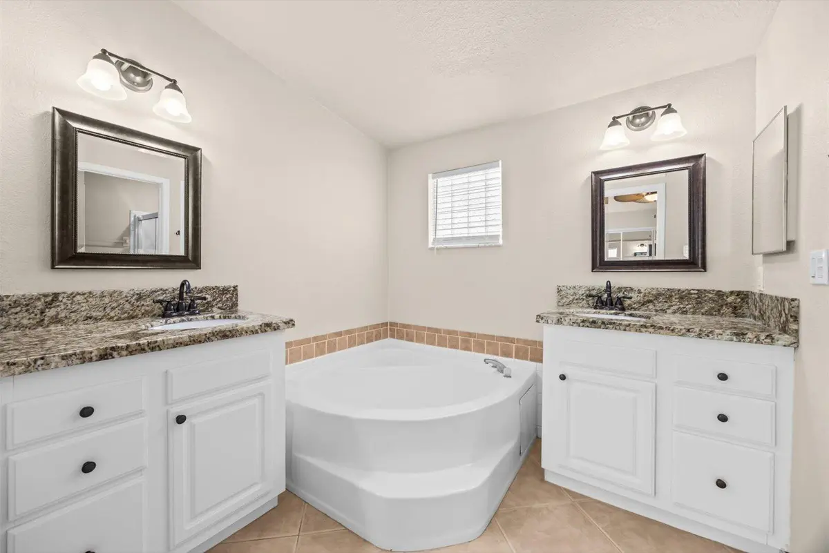 18-eag in-10 at 3064 Eagles Nest Way, Port St. Lucie