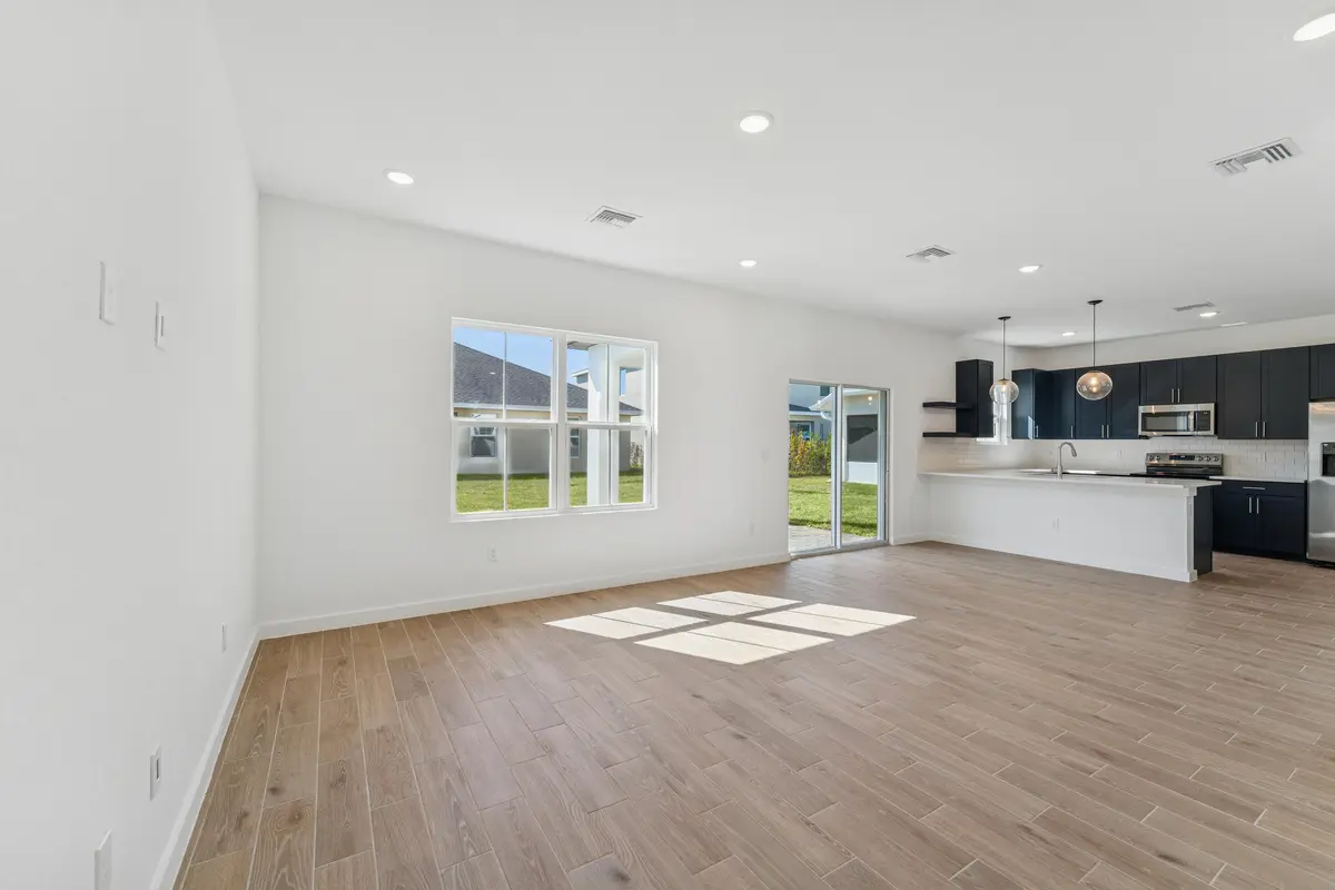 Kitchen, Great Room & Dining Area at 333 Silver Sands Lane 6, Fort Pierce