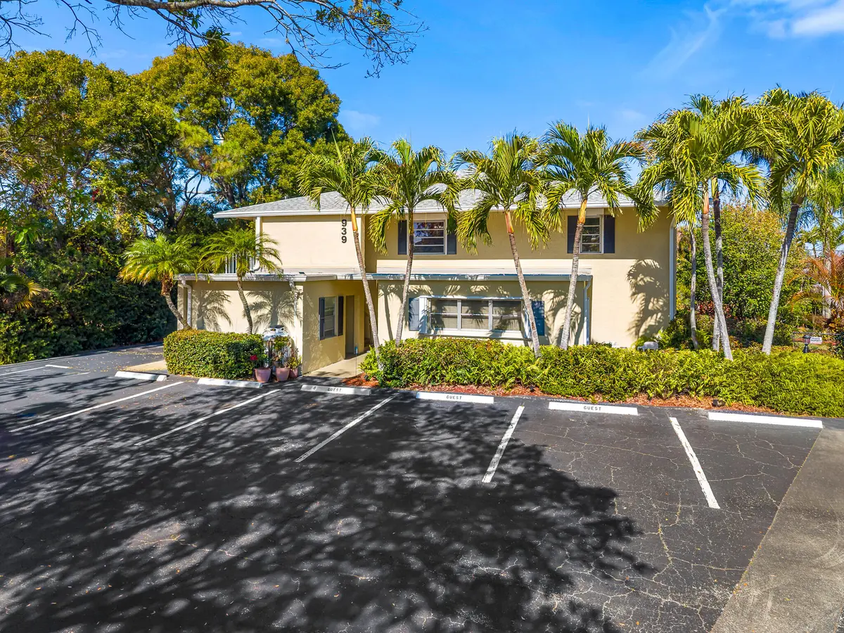 File.2 at 939 NW 11th Terrace 04, Stuart