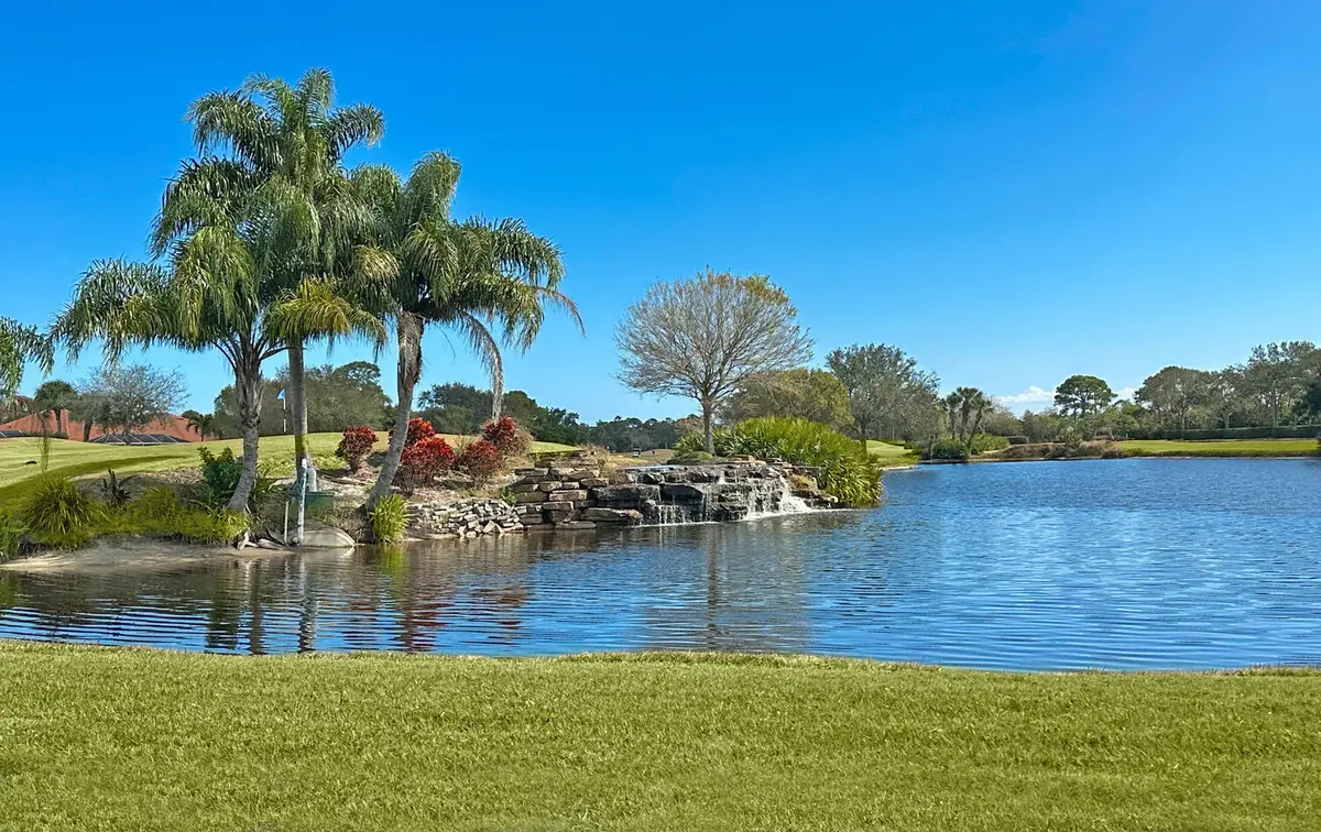 8285 SE Double Tree Dr Hobe-large-024-00 at 8285 SE Double Tree Drive, Hobe Sound
