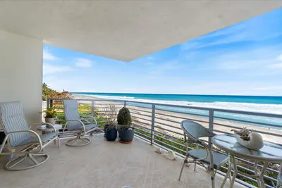 900 Ocean Drive 107, Juno Beach – sold