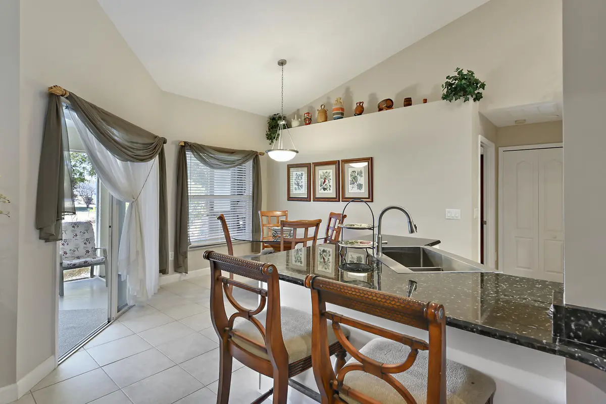 GRANITE COUNTERTOPS at 3018 SE Dalhart Road, Port St. Lucie