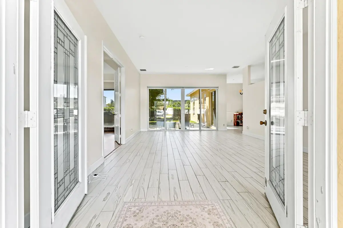 05 Entry 01 at 1791 Pierce Drive, Lake Worth Beach