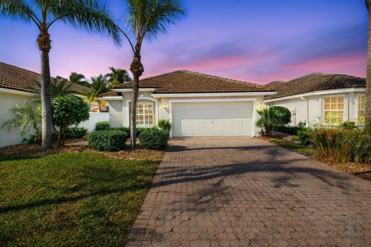 FRONT OF HOUSE at 7440 W Mercada Way, Delray Beach