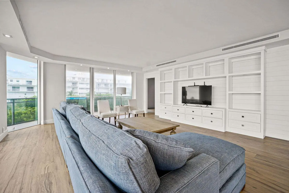 20221024171514049348000000-o at 3100 S Ocean Boulevard 306n, Palm Beach