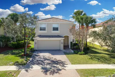 2705 Pienza Circle, Royal Palm Beach – sold