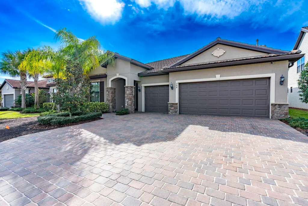 Front of Home at 744 SE Villandry Way, Port St. Lucie