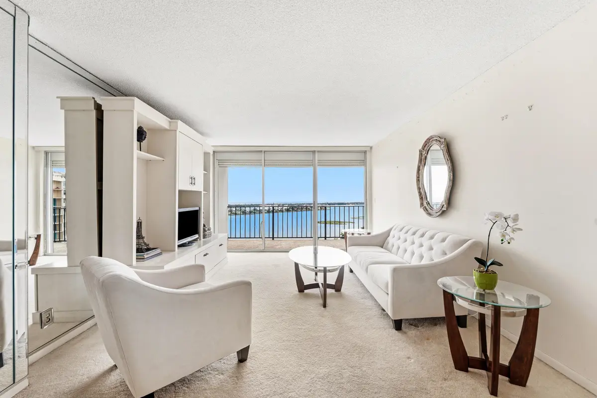 009-1701SouthFlaglerDrive-1806-WestPalmB at 1701 S Flagler Drive 1806, West Palm Beach