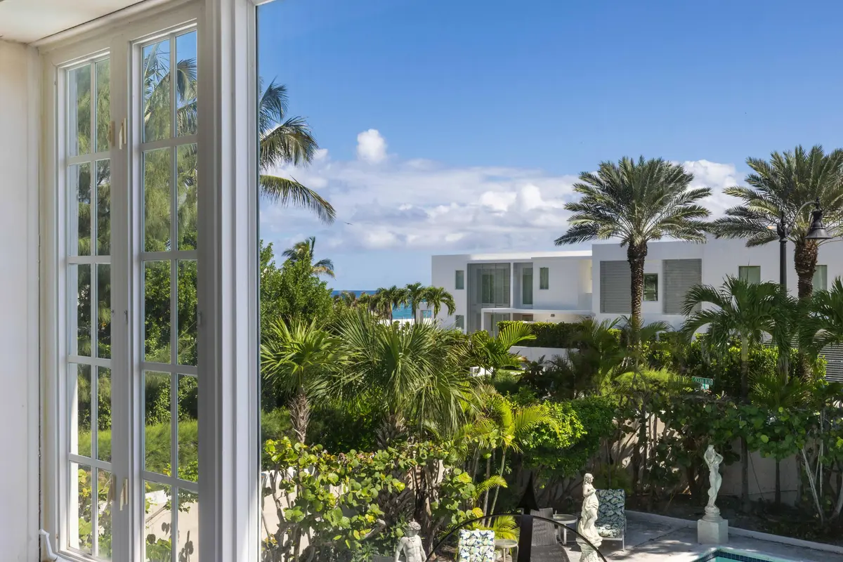 ET6A8647 at 1048 S Ocean Boulevard, Palm Beach