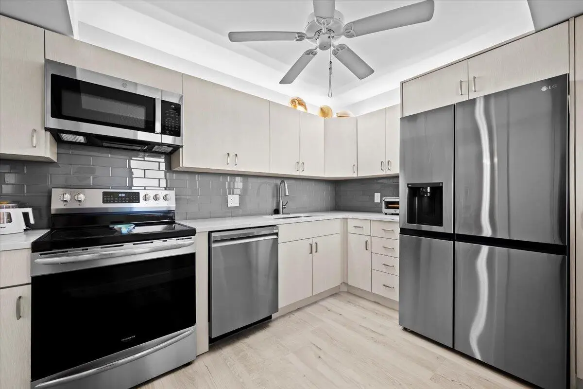 Kitchen at 400 Ocean Trail Way 504, Jupiter