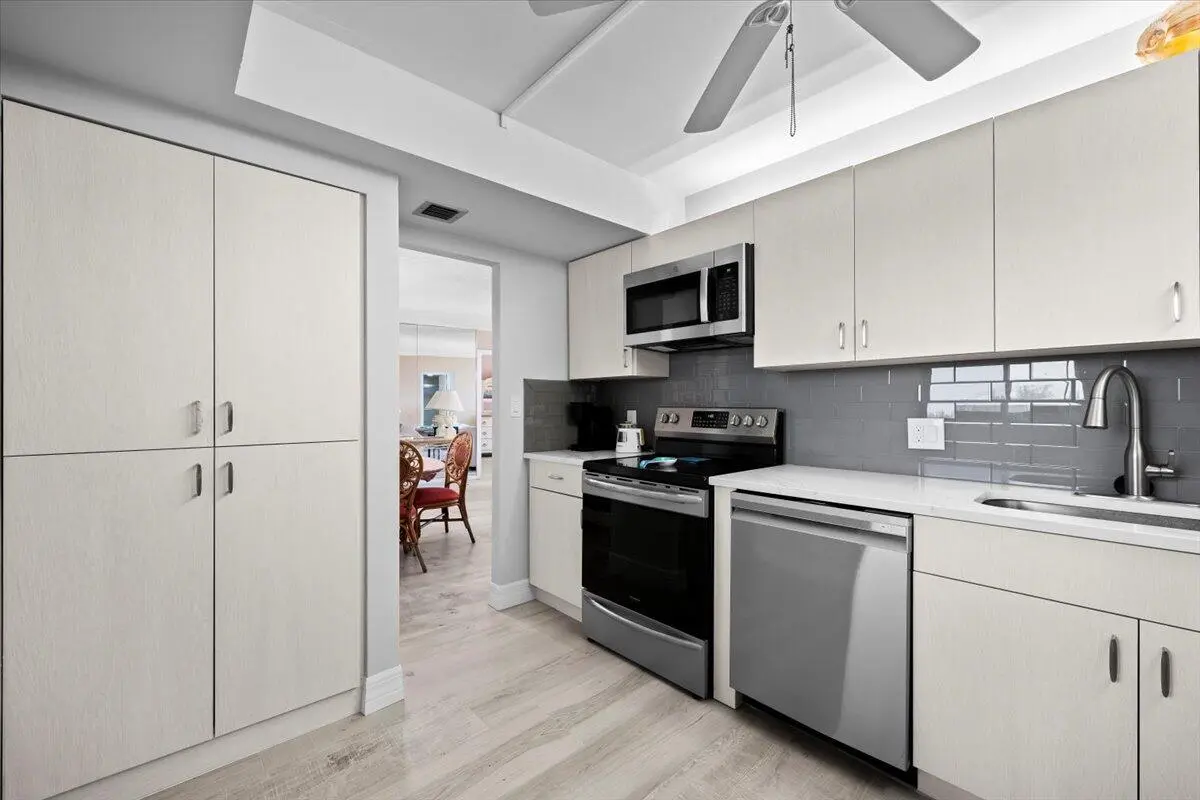 Kitchen at 400 Ocean Trail Way 504, Jupiter