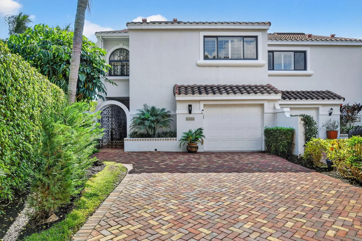 5586 N Ocean Blvd at 5586 N Ocean Boulevard 35g, Ocean Ridge