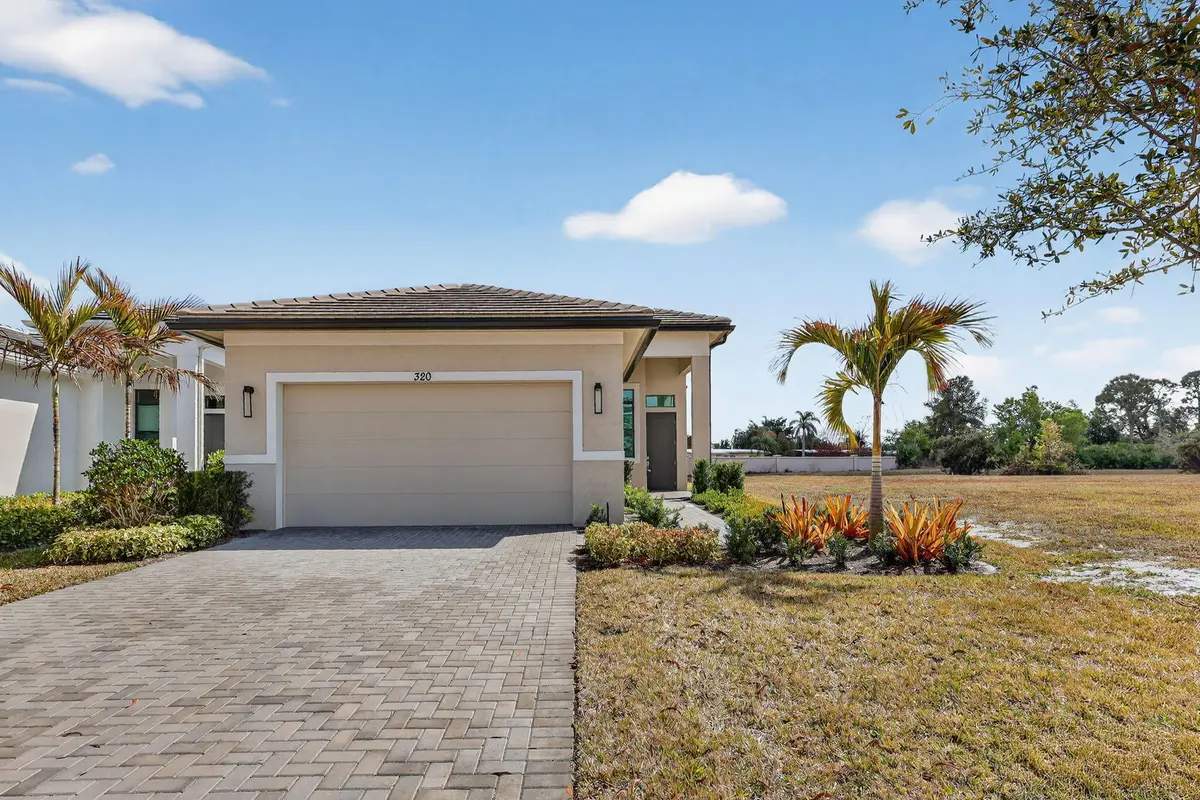 1-web-or-mls-5P1A7399 at 320 SE Via Sangro, Port St. Lucie