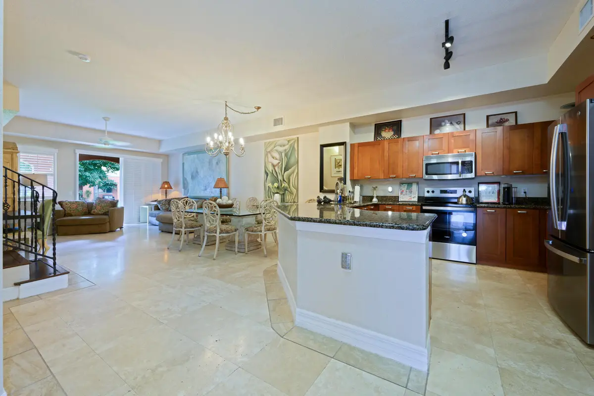 40 SE Sedona at 40 SE Sedona Circle 103, Stuart