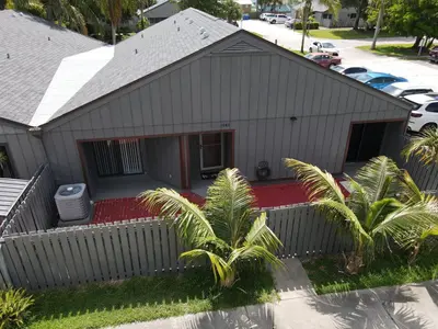 1443 39th Avenue 2, Vero Beach – Villa for sale