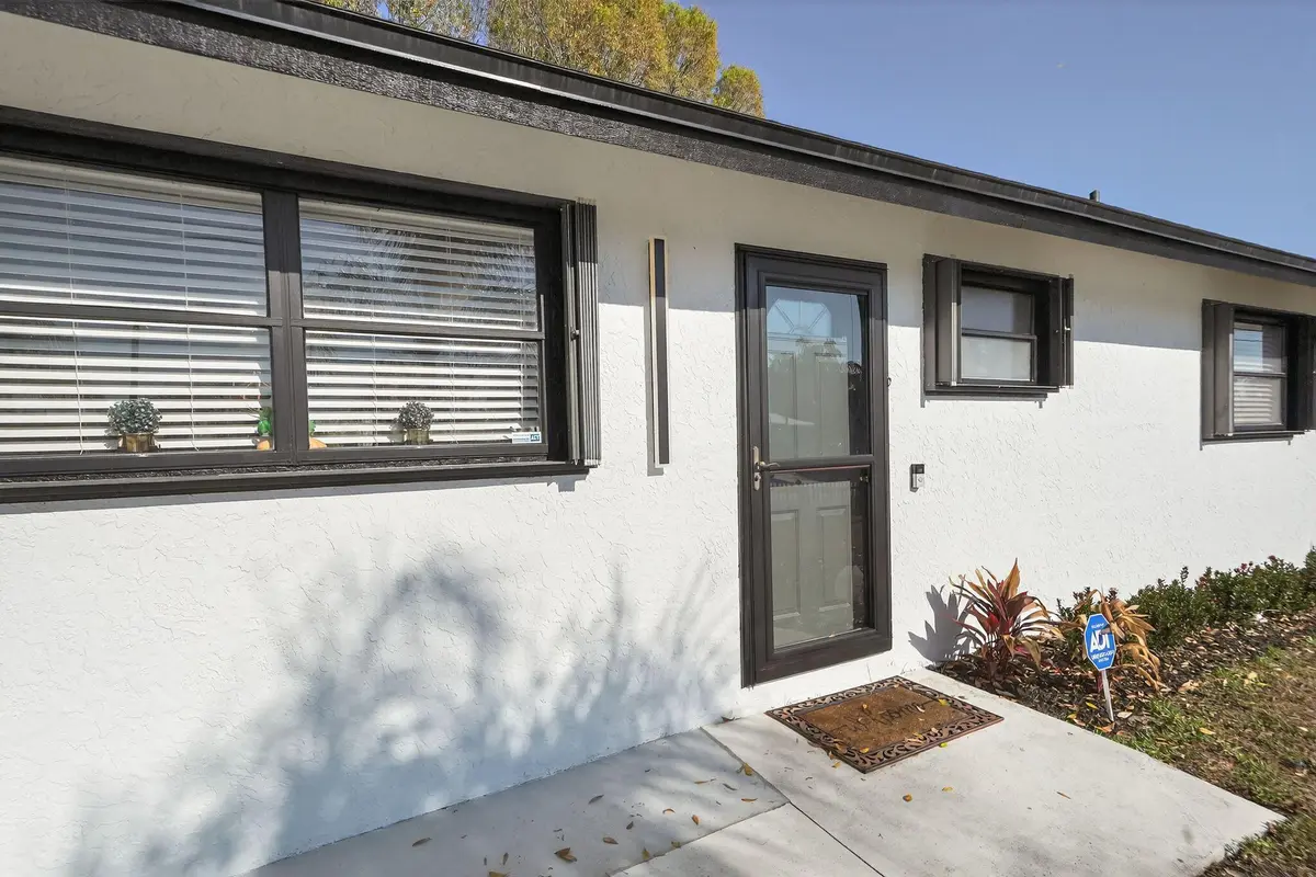 Front at 4543 SE Dryfus Avenue, Stuart