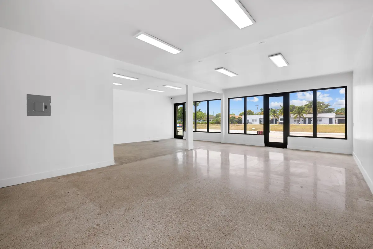 6B0A3965 at 1808/1810 N Dixie Highway, Lake Worth Beach