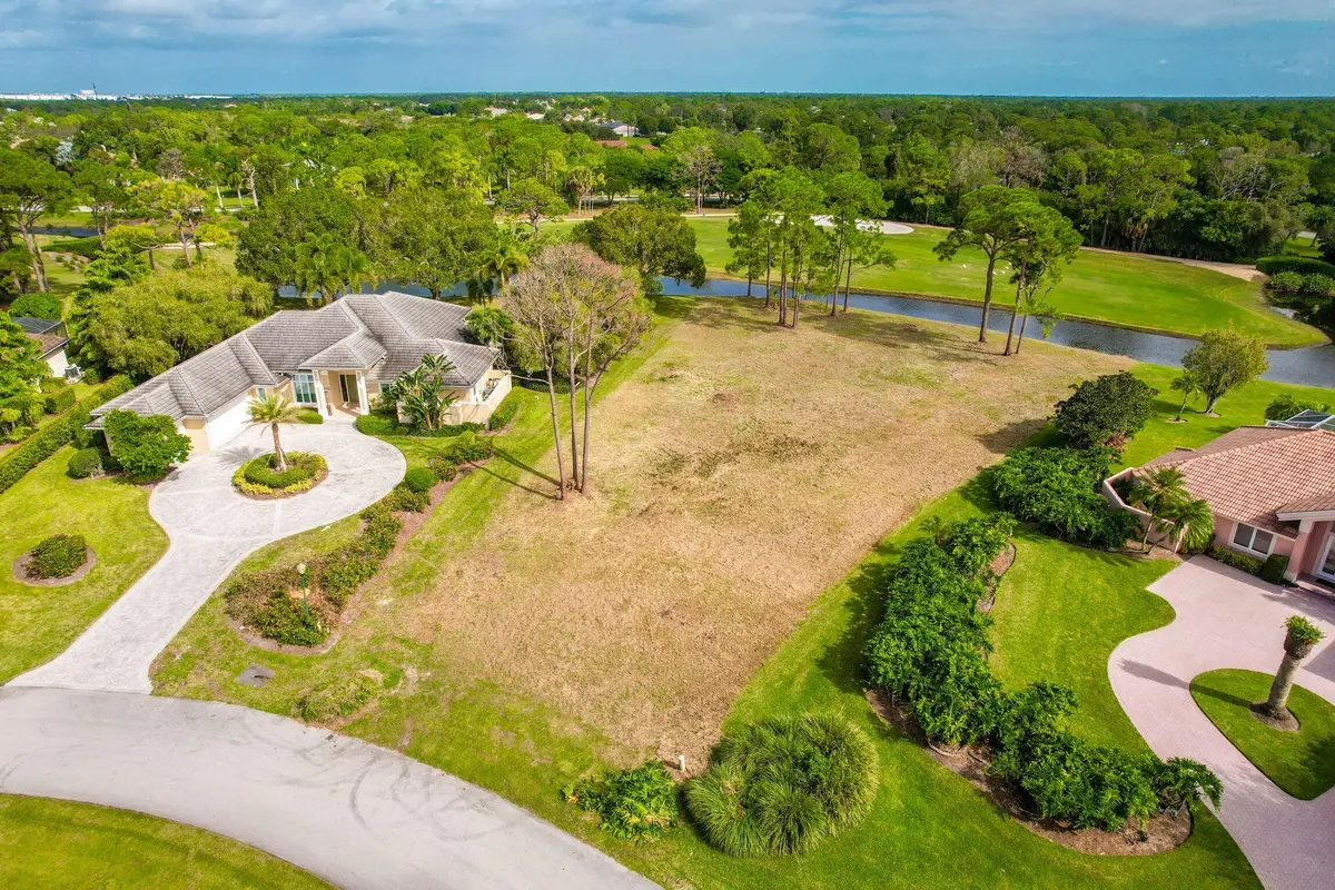 w13UFCdu at 10303 SW Stones Throw Terrace, Palm City