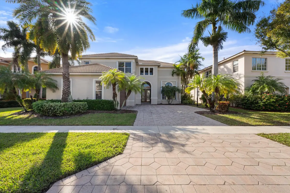 House Front at 1386 Beacon Circle, Wellington