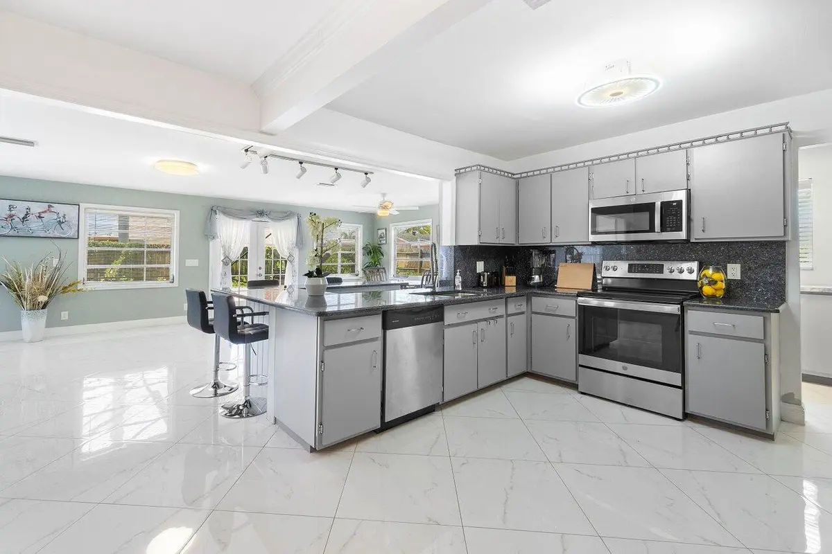 008-183716thAvenueNorth-LakeWorth-FL-334 at 1837 16th Avenue, Lake Worth Beach