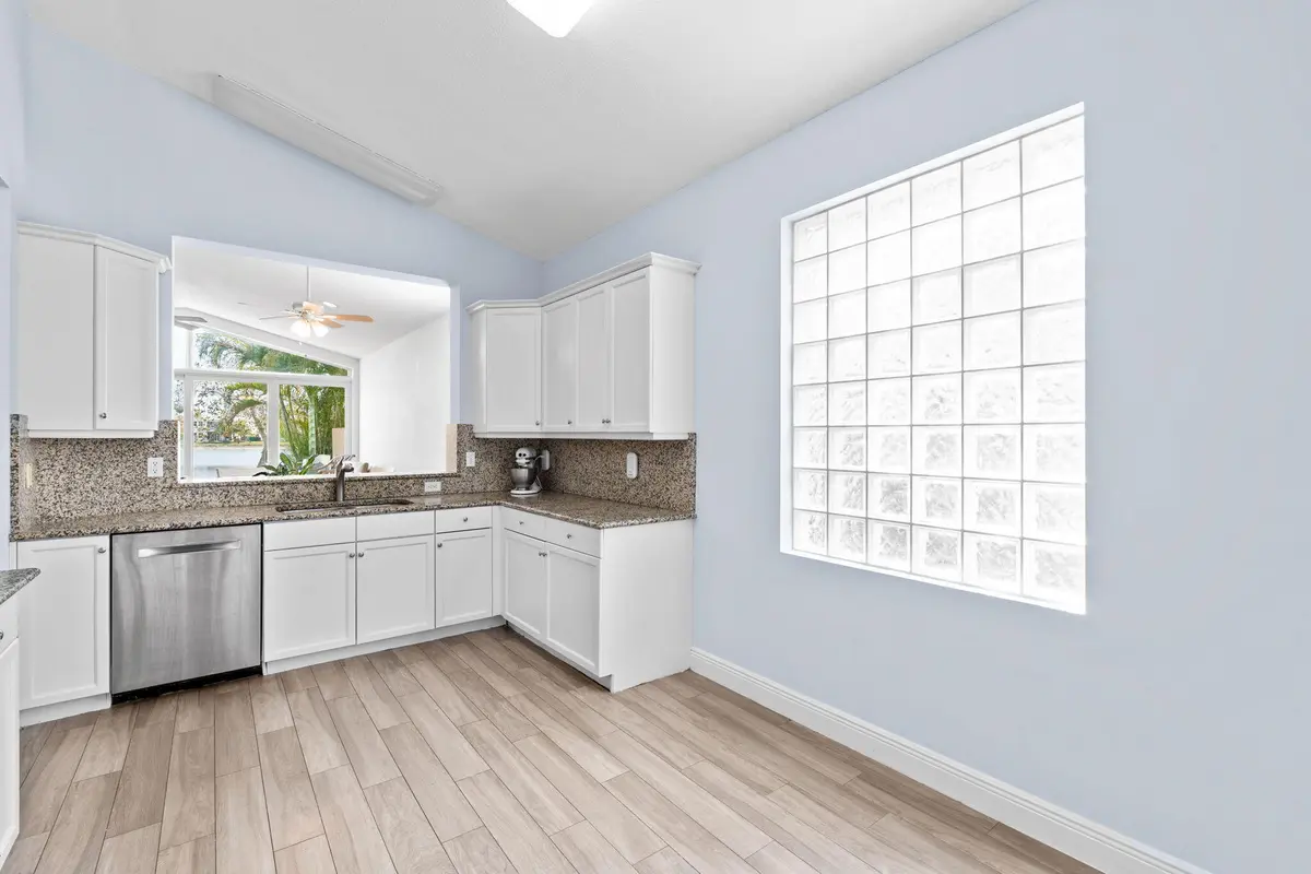 12-web-or-mls-A7400051 at 9790 Scribner Lane, Wellington