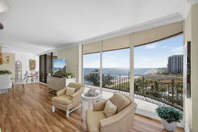 4000 N Ocean Drive 904, Singer Island – sold