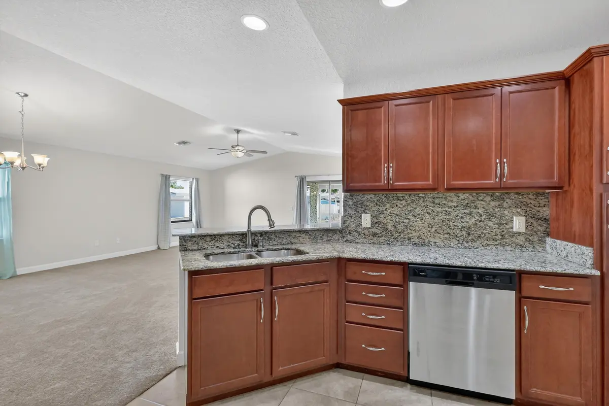 15-print-7R7A2442 at 7 Aragon Lane, Port St. Lucie