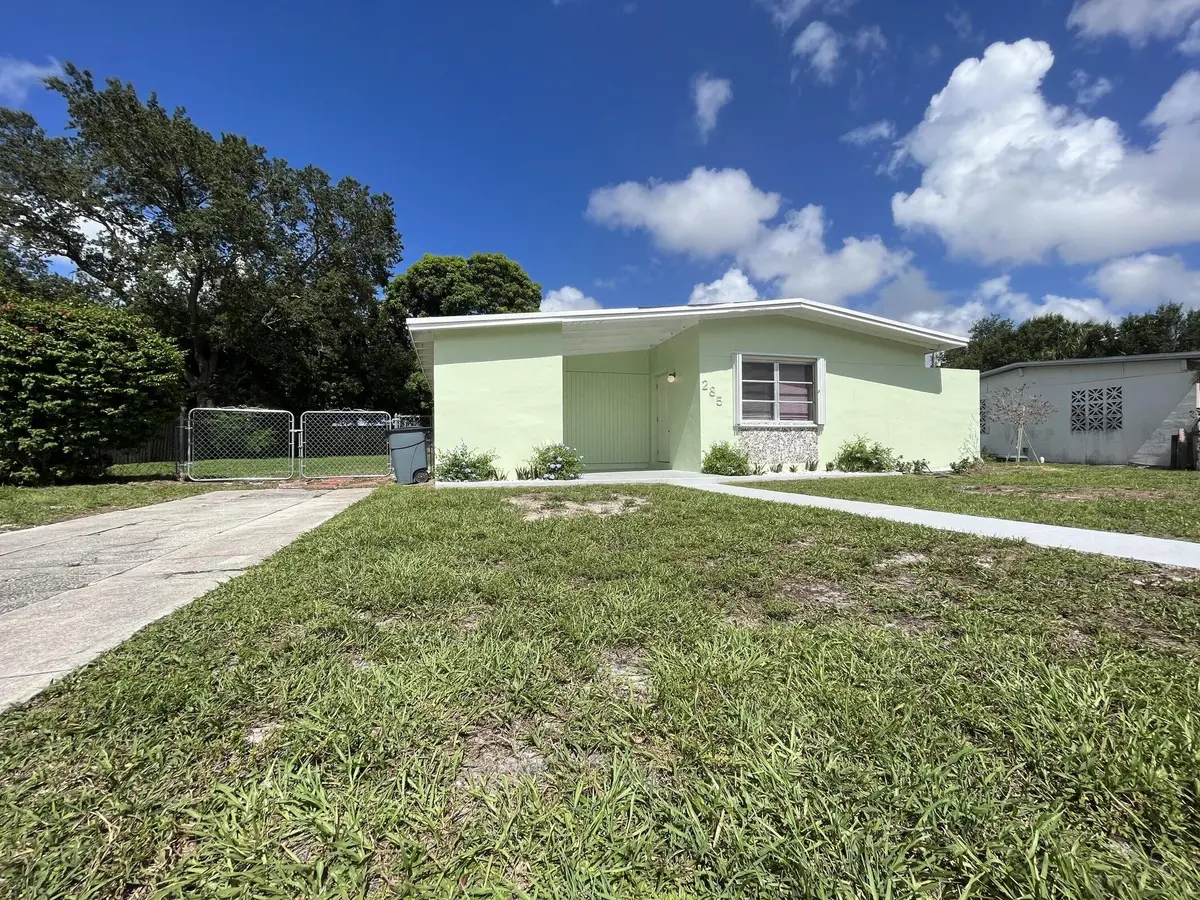 20220704210903042212000000-o at 285 SE Abeto Lane, Port St. Lucie