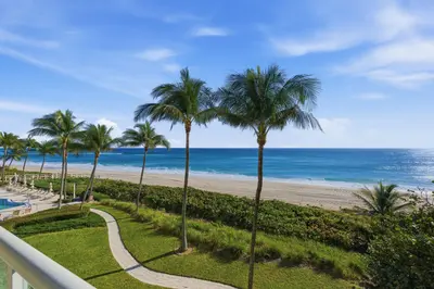 1063 Hillsboro Mile 301, Hillsboro Beach – Condominium for sale