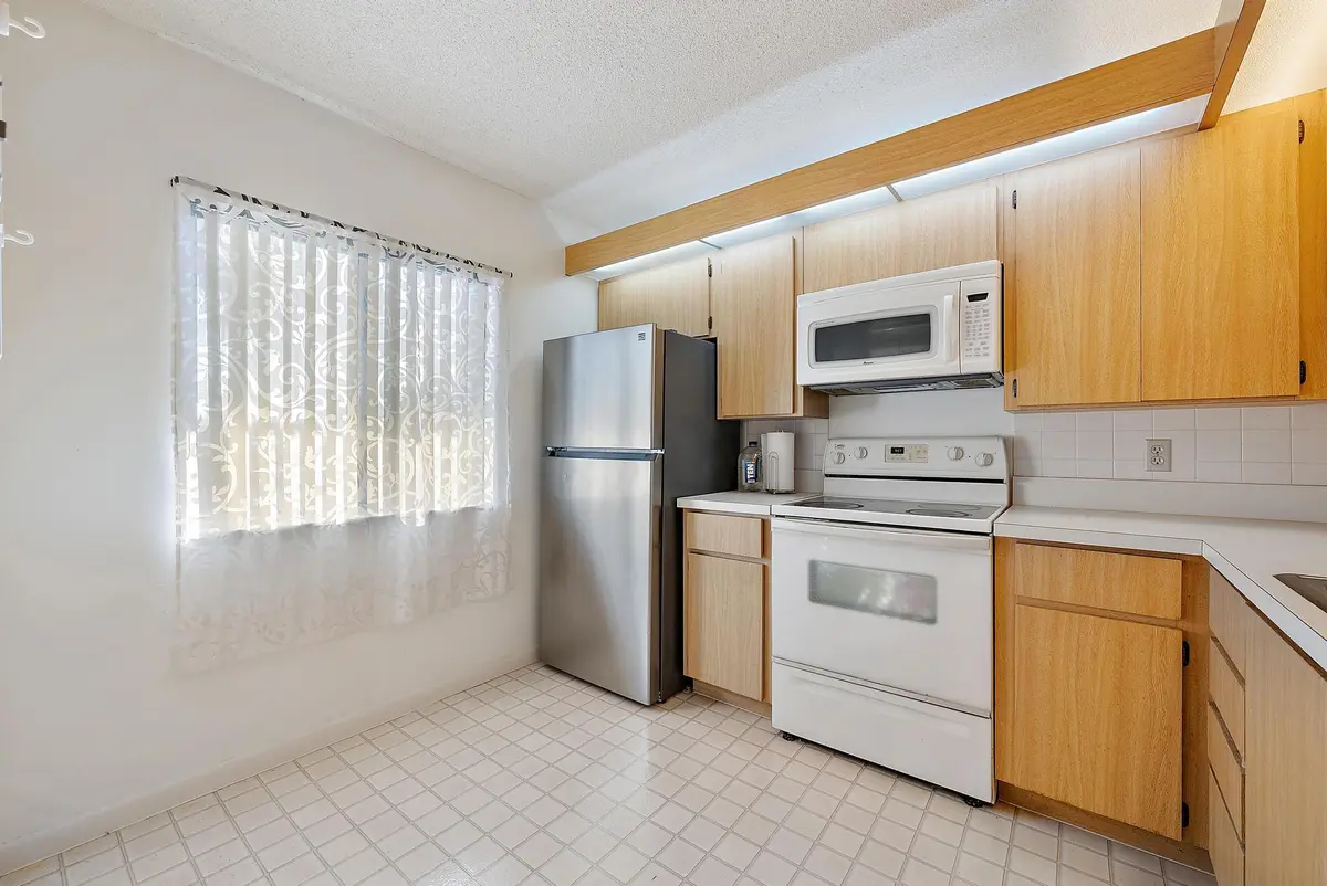 Kitchen at 1701 Marina Isle Way 202, Jupiter
