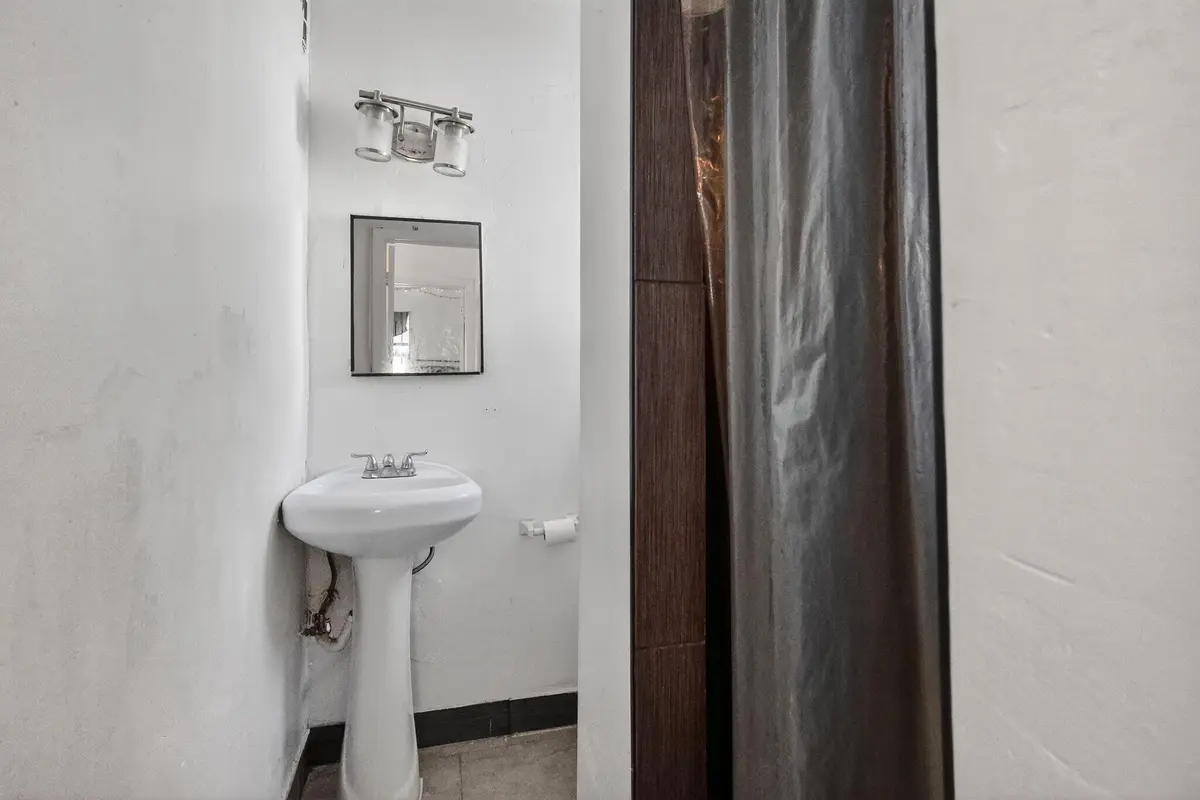 9-web-or-mls-8H3A0166 at 2322 Johnson Street, Hollywood