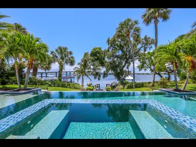 11 N River Road, Sewalls Point – leased