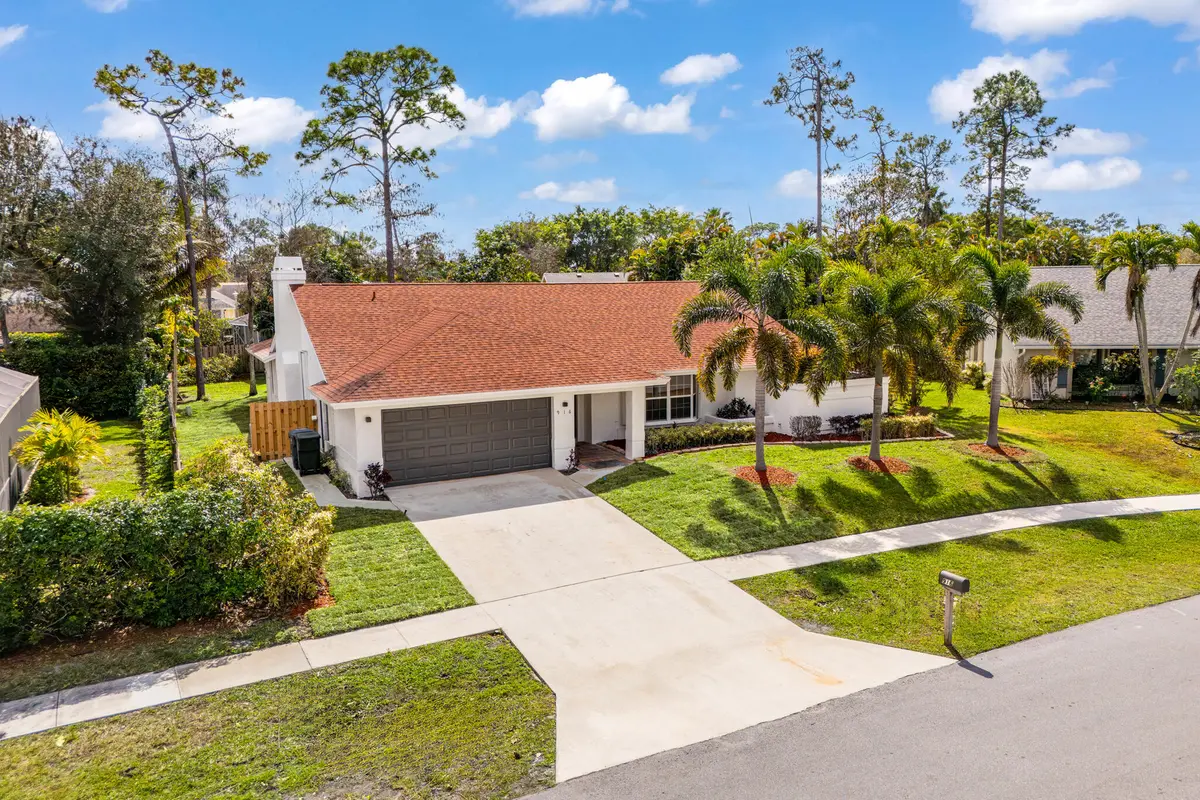 916 Meadow Avenue, Wellington, FL – photo 3
