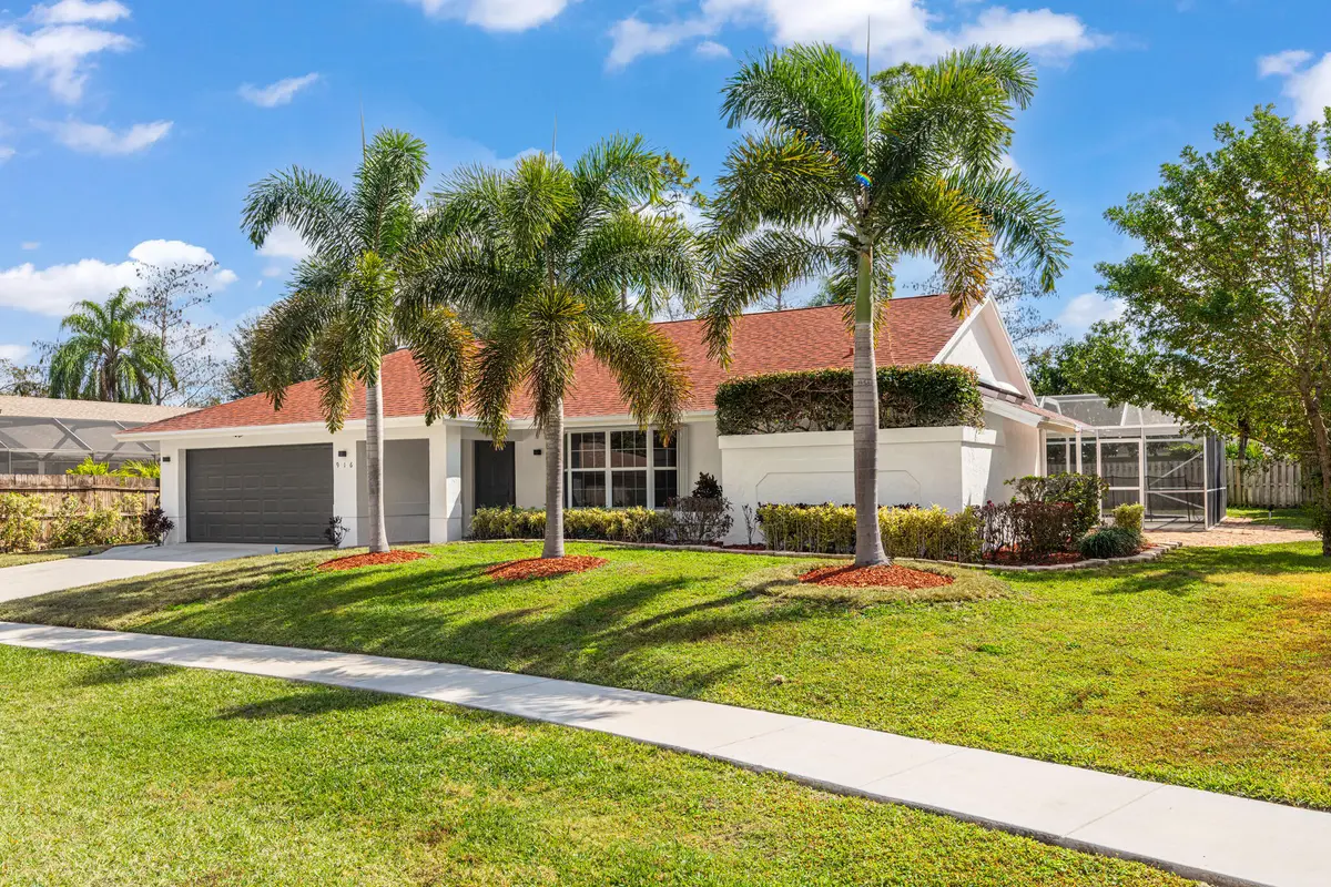916 Meadow Avenue, Wellington, FL – photo 2