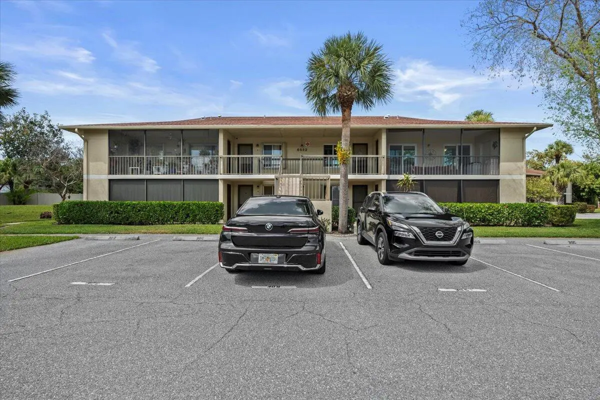6552 Chasewood F at 6552 Chasewood Drive F, Jupiter