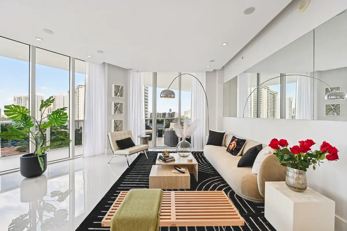 2-web-or-mls-Island Blvd-S1702-002 at 4100 Island Boulevard Boulevard 1204, Aventura