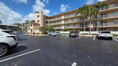 5777 Gemstone Court 207, Boynton Beach – sold