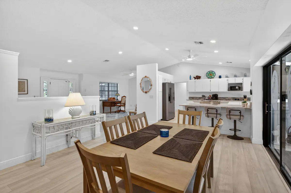 1c at 8166 N 155th Place, Palm Beach Gardens