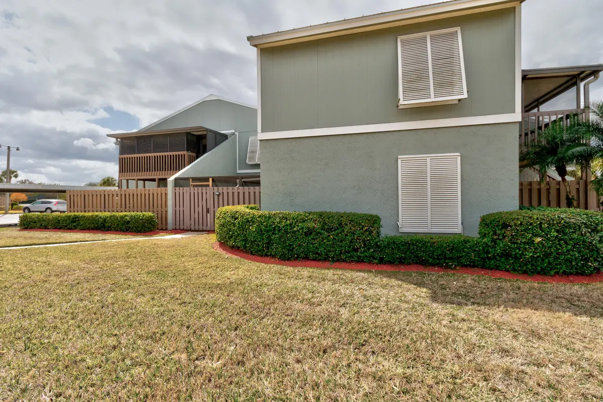 1136 Breezy Way 3b, Sebastian, FL – photo 3