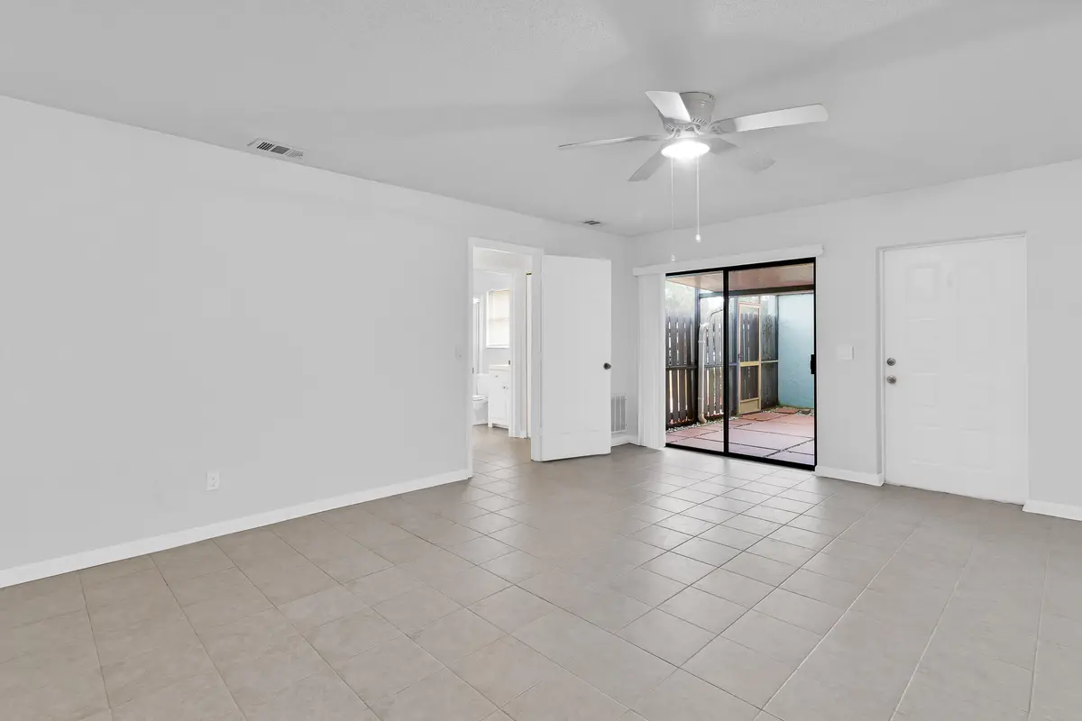 1136 Breezy Way 3b, Sebastian, FL – photo 5