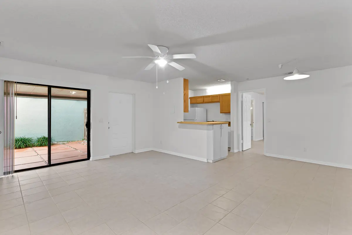 1136 Breezy Way 3b, Sebastian, FL – photo 6